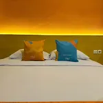 Sans Hotel Skyland Pasteur Bandung